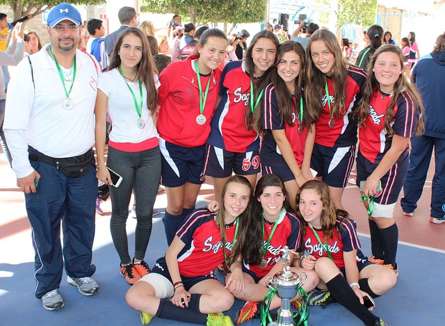 键中场球员 键中场球员